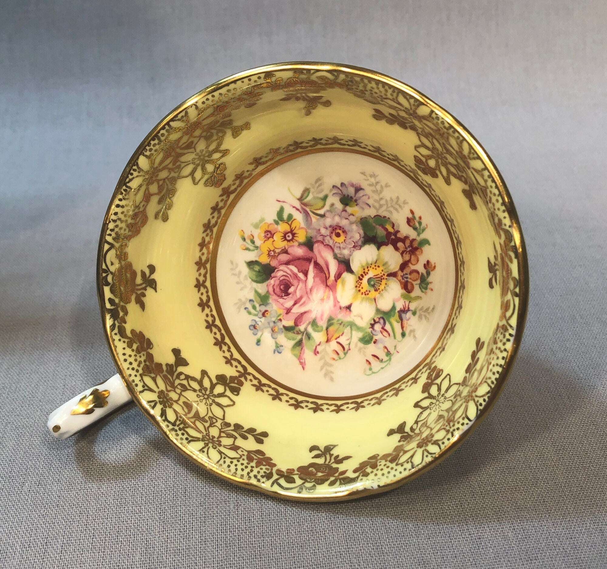 Vintage English Tea Cup by Grosvenor. Made in England.