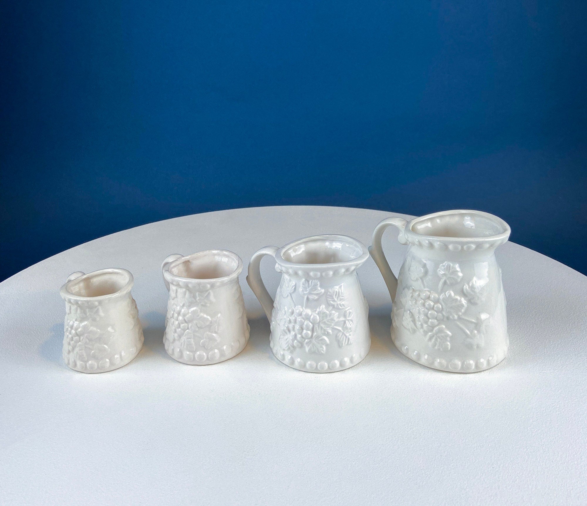 Vintage Ceramic Measuring Cups. Set of 4